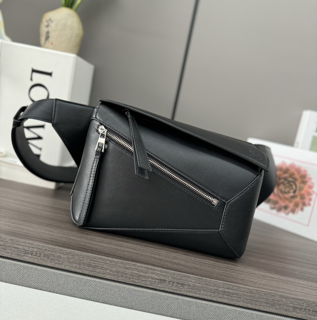 로에베 스몰 퍼즐 레더 범백 B510SEBX02 24X16X10.5CM